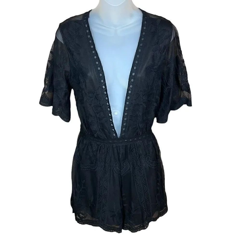 She + Sky Romper Lace Boho Deep V Neck Black Back Zip Closure Small